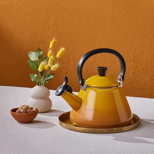  Le Creuset Kone Kettle Nectar