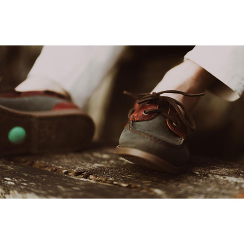 Navy/Seahorse Chatham Mens Bermuda II G2 Boat Shoes Lifestyle