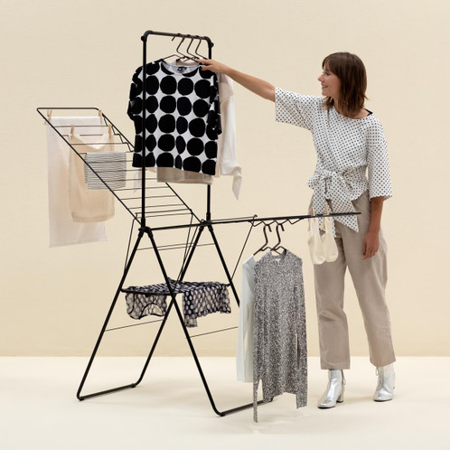 Brabantia HangOn Drying Rack 25 Metres With Rod Lifestyle