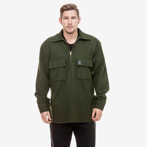 Olive Swanndri Mens Ranger Quarter Zip Bushshirt Model