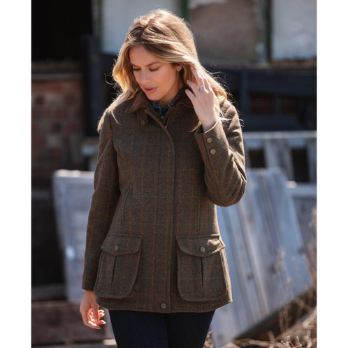 Hemlock Alan Paine Surrey Ladies Coat Lifestyle Detail