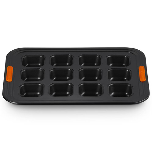 Le Creuset Toughened Non-stick 12 Cup Brownie Tray