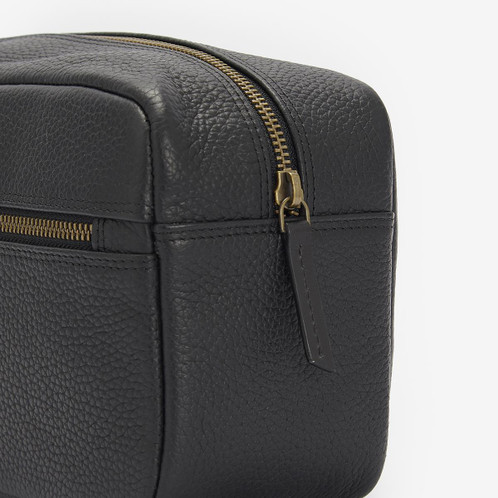 Black Barbour Highgate Leather Washbag Zip
