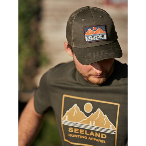 Grizzly Brown Seeland Mens Gabbro Trucker Cap Lifestyle