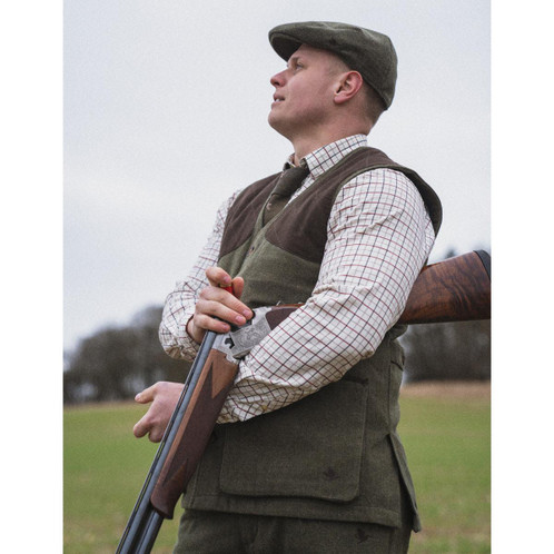 Moss Green Seeland Mens Hillside Waistcoat Lifestyle Detail