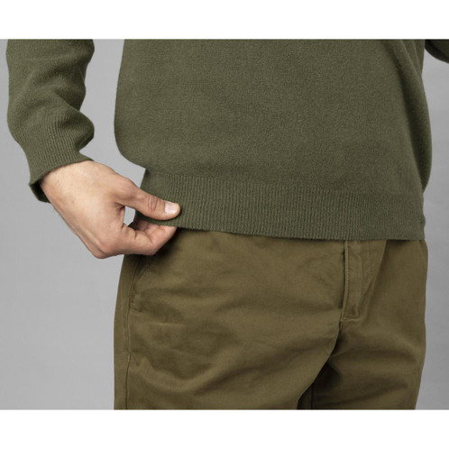Olive Harkila Mens Arran Pullover Detail