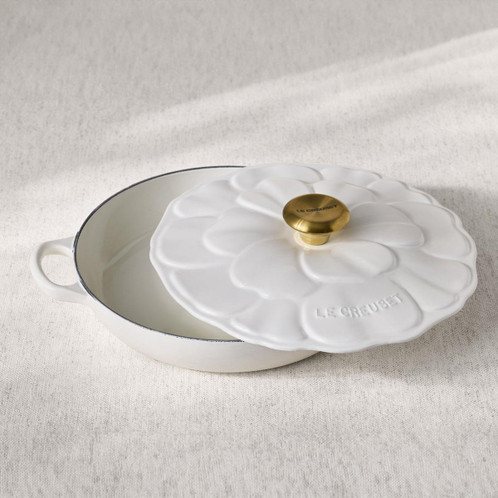 Le Creuset 26cm Cast Iron Petal Shallow Casserole