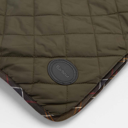 Olive Barbour Dog Quilt and Fleece Blanket Badge