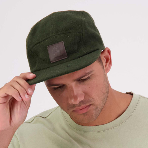 Olive Swanndri Wentworth Valley V2 Cap On Model