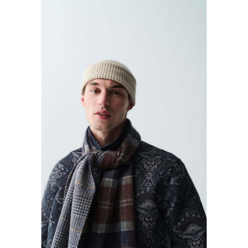 Midnight Oak Tartan Barbour Dramside Reversible Scarf Lifestyle