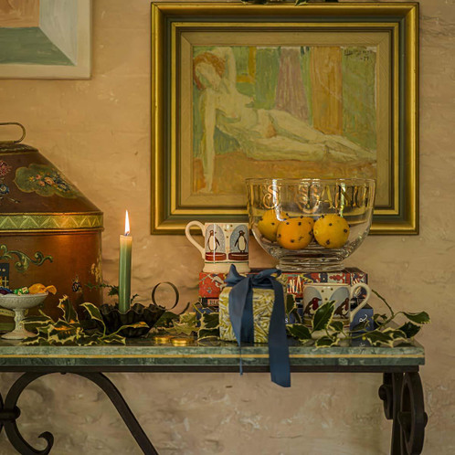 Emma Bridgewater Robin Snow Globe 1/2 Pint Mug lifestyle