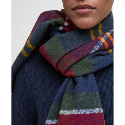 Winterberry Barbour Womens Deanna Tartan Scarf close up