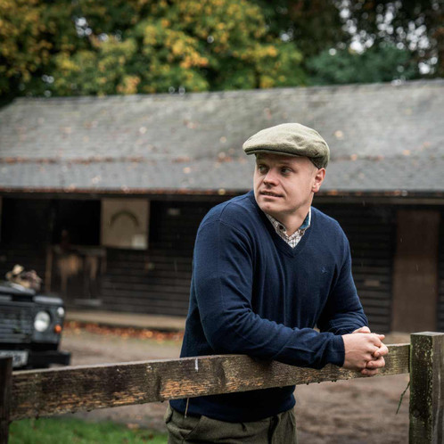 Dark Sapphire Seeland Mens Pine V-Neck Merino Pullover Lifestyle