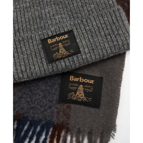 Midnight Oak Barbour Mens Westerdale Beanie & Scarf Gift Set label