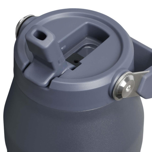 Stanley IceFlow Bottle Flip Straw 2.0 1.06L Lid Detail