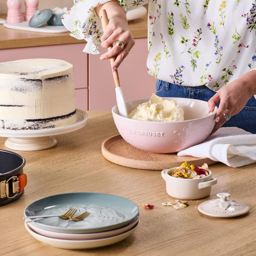 Le Creuset Stoneware Serving Bowl La Jardin Collection shell pink in use