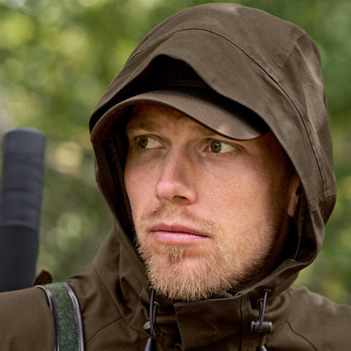 Harkila Mens Fjell Cap On Model