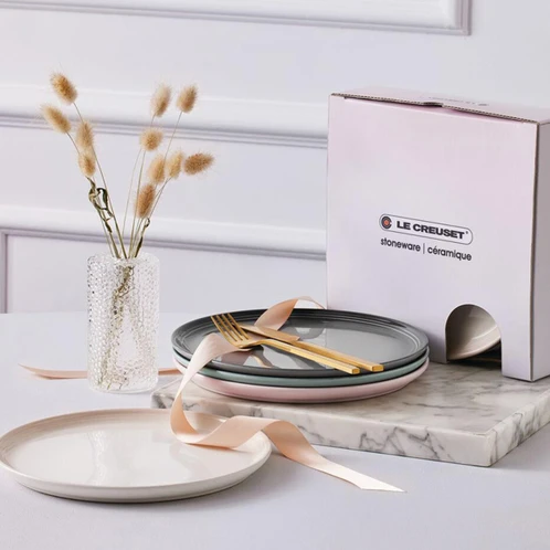 Le Creuset Stoneware Coupe Set of 4 Side Plates lifestyle