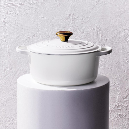 Le Creuset 24cm Cast Iron Round Casserole Dish