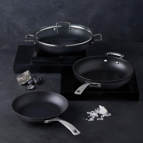 Le Creuset Toughened Non-Stick Shallow Casserole With Glass Lid