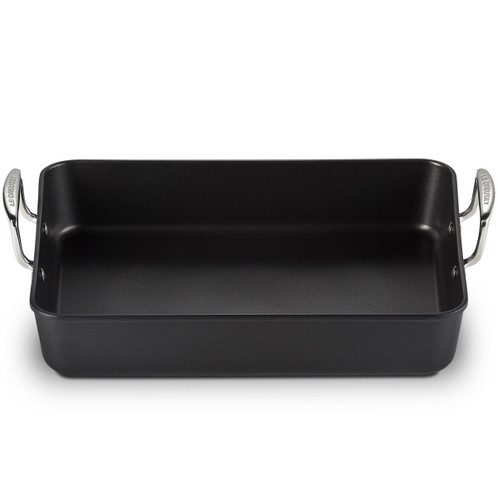 Le Creuset Toughened Non-Stick 35cm Rectangular Roaster Angle