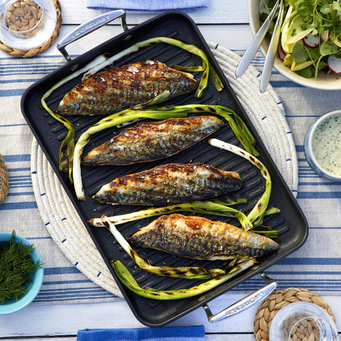 Le Creuset Toughened Non-Stick 35cm Ribbed Rectangular Grill Lifestyle