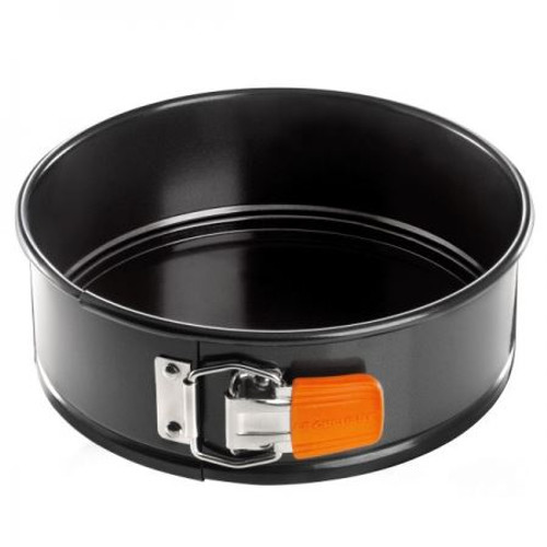 Le Creuset Toughened Non-stick 20cm Springform Round Cake Tin Le Creuset Toughened Non-stick 20cm Springform Round Cake Tin