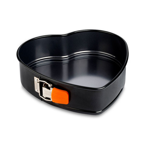 Le Creuset 25cm Non-Stick Heart Cake Tin