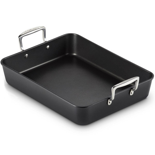 Le Creuset Toughened Non-Stick 35cm Rectangular Roaster Le Creuset Toughened Non-Stick 35cm Rectangular Roaster