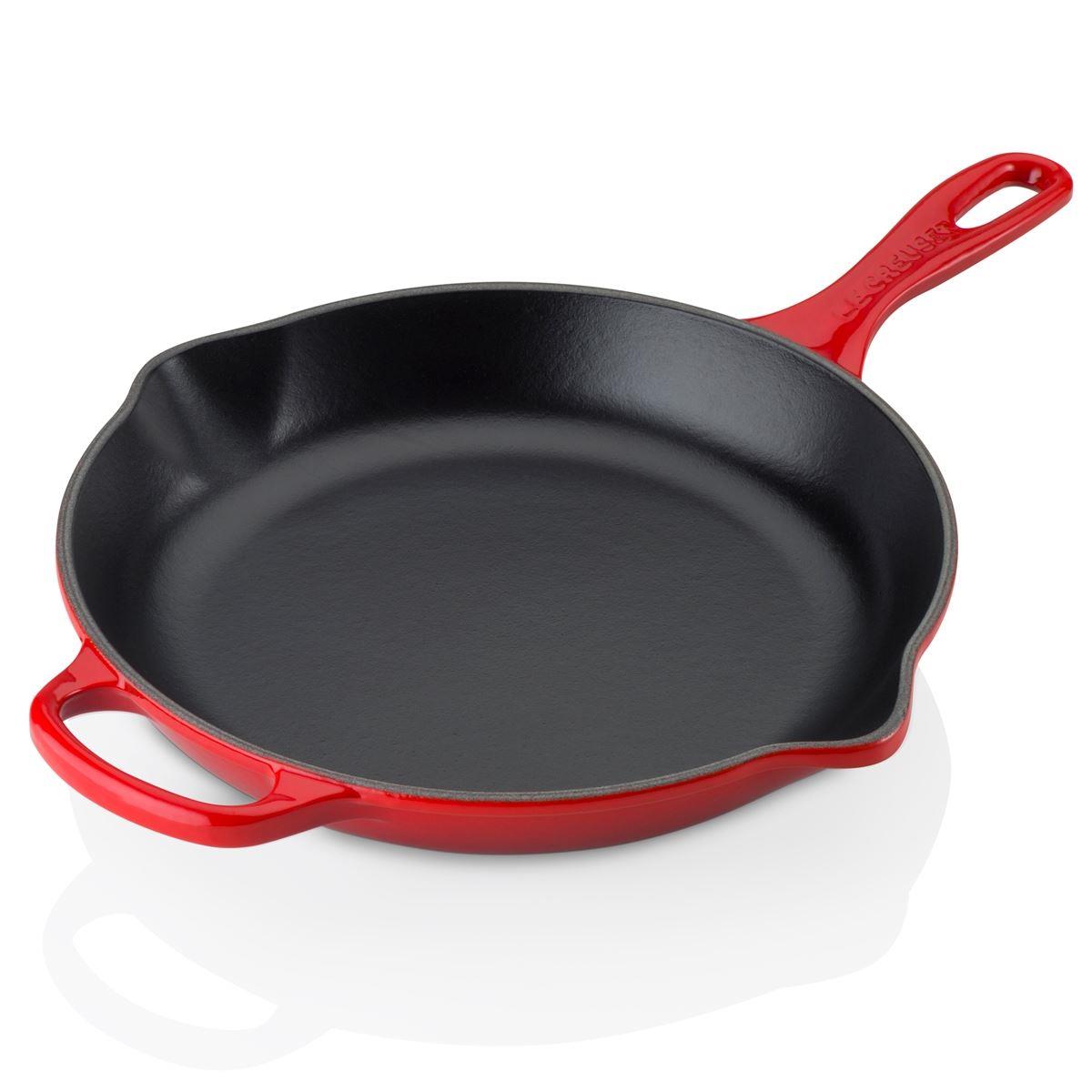 Le Creuset 26cm Cast Iron Signature Frying Pan With Metal Handle