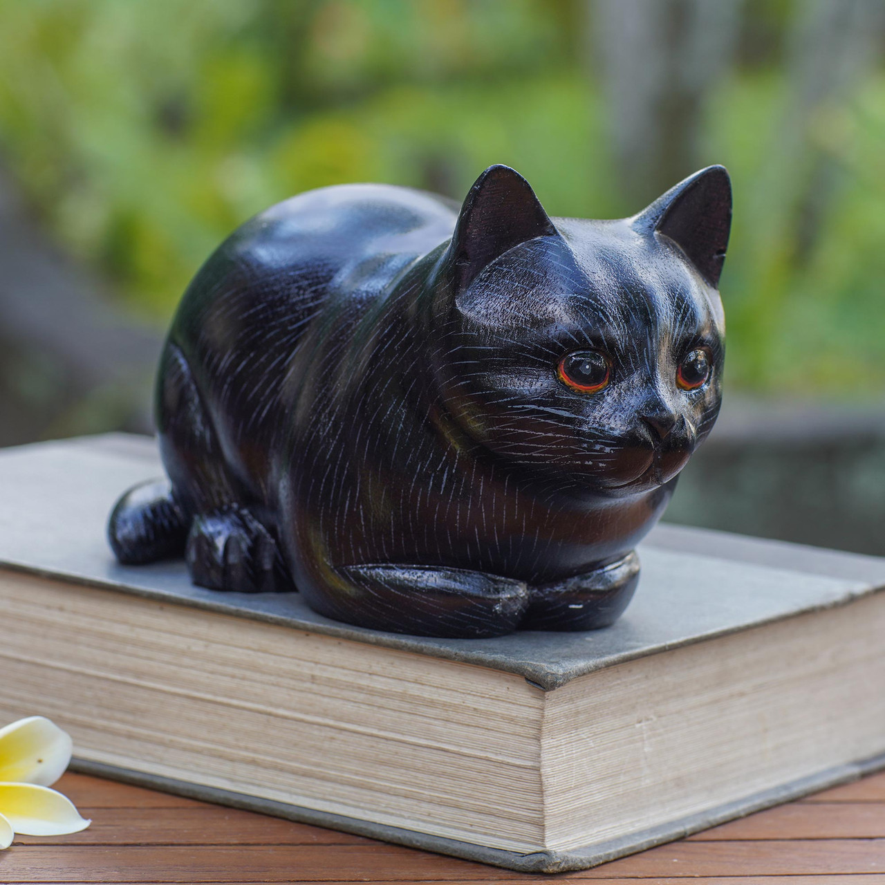 Hand Carved Suar Wood Cat Statuette 'Fat Cat in Black