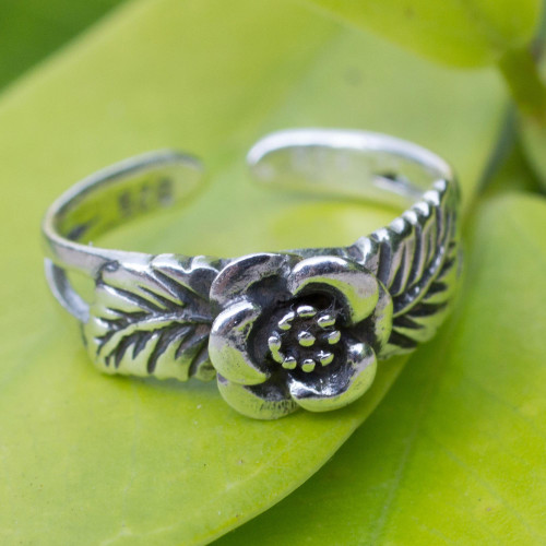 Handcrafted Floral Sterling Silver Toe Ring from Thailand 'Chiang Mai Rose'