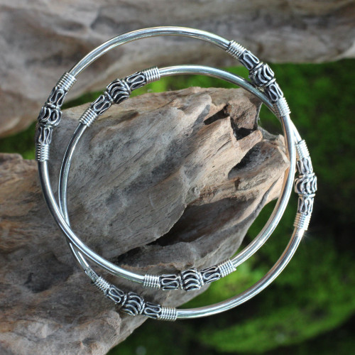 Artisan Crafted Sterling Silver Bangles Pair 'Kintamani Moon'