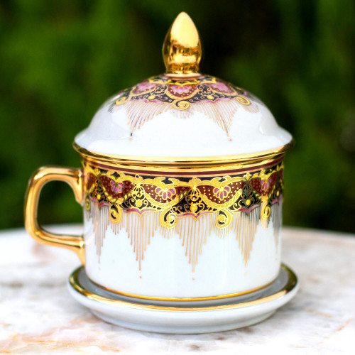 Benjarong White Elephant Teacup and Lid with Gold Paint 'Thai Iyara'