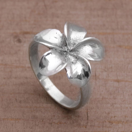 Handcrafted Sterling Silver Floral Cocktail Ring from Bali 'Wangi Jepun'