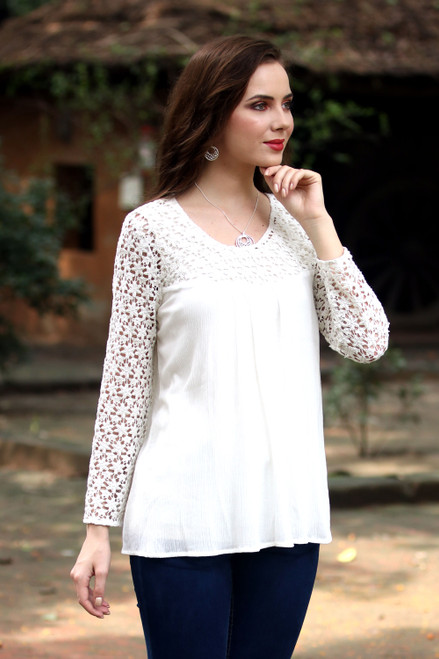 Crocheted Daisy Shoulder and Sleeve Snow White Rayon Blouse 'Daisy Snow'