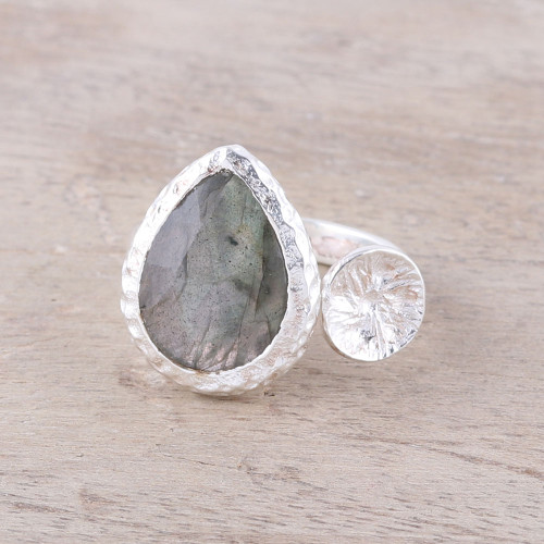 3.5-Carat Labradorite Wrap Ring from India 'Aurora Desire'