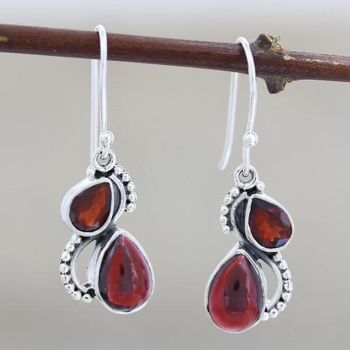 Faceted and Cabochon Garnet Dangle Earrings 'Fireglow'