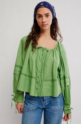 FREE PEOPLE LA LUNE BUTTON FRONT TOP