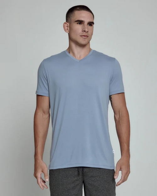 7 DIAMONDS CORE V-NECK TEE