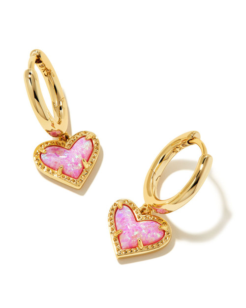 KENDRA SCOTT ARI HEART HUGGIE EARRINGS - GOLD BUBBLEGUM PINK OPAL
