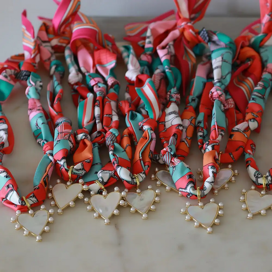 SCARLETT HEART SCARF NECKLACE