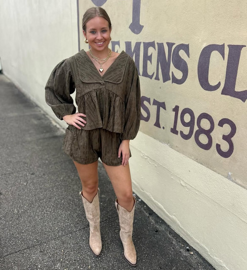 OLIVE PUFF SLEEVE TOP