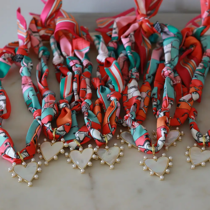 SCARLETT HEART SCARF NECKLACE