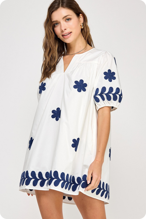 NAVY & WHITE FLOWER MINI DRESS