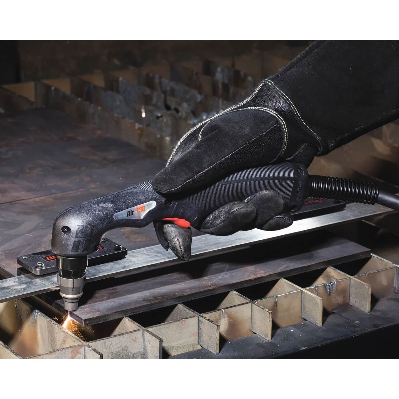 Hypertherm Powermax30 AIR 240V Hand Plasma Cutter. 4.5m Leads