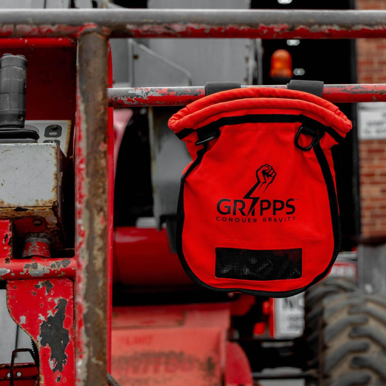 GRIPPS Bolt-Safe Rail Pouch 30cm x 20cm x 6cm 5kg Max Load