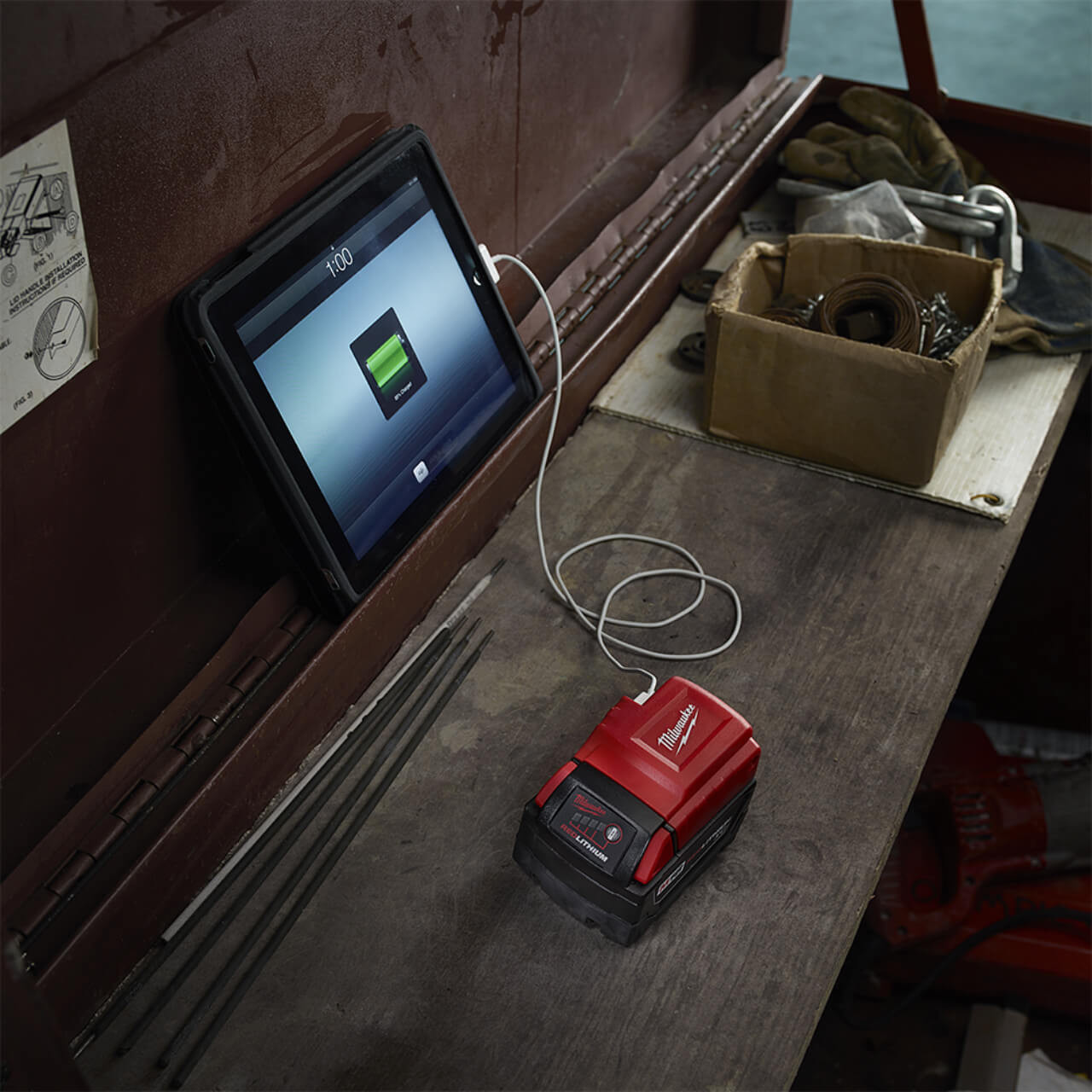 Milwaukee M18 Power Source USB Adaptor 2.1amp