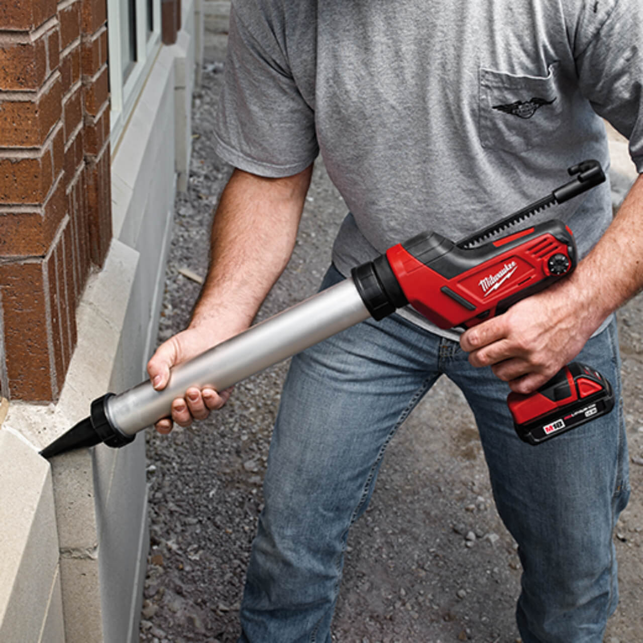 Milwaukee M18 Cordless 310ml Caulk and Adhesive Gun Skin Only