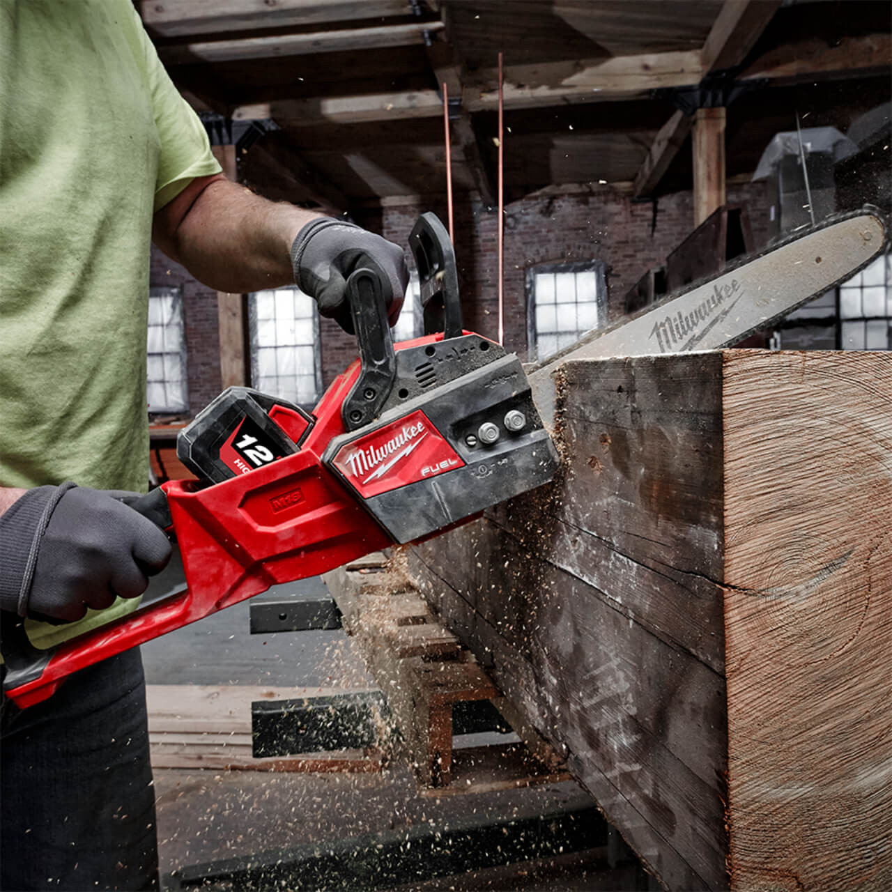 Milwaukee M18 Fuel Cordless 406mm (16”) Chainsaw Skin Only